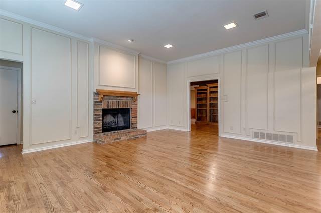 Building Photo - 208 Simmons Dr
