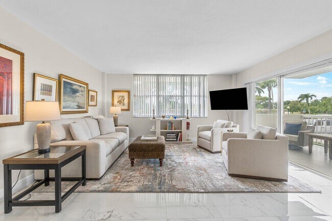 Building Photo - 2600 N Flagler Dr