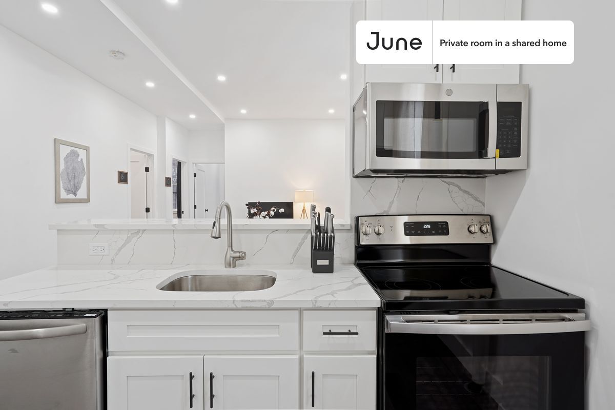 Building Photo - Room in Shared 4 bed/1 bath home in Prospect Lefferts Gardens