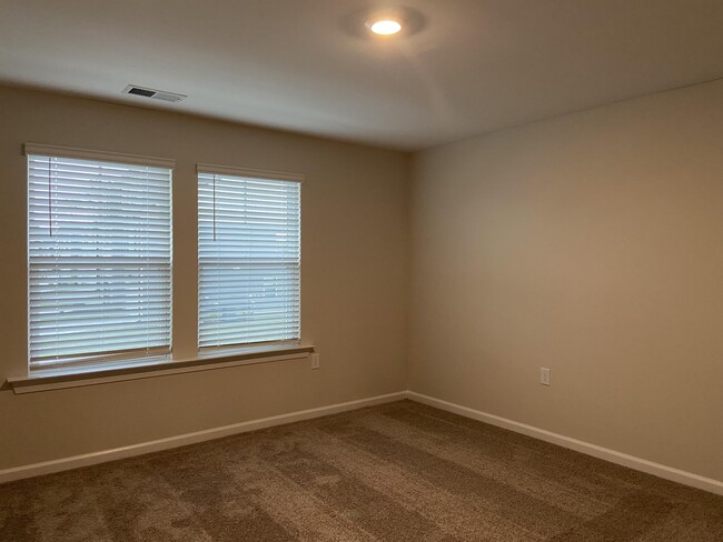 Building Photo - 856 Patriot Summit Ln