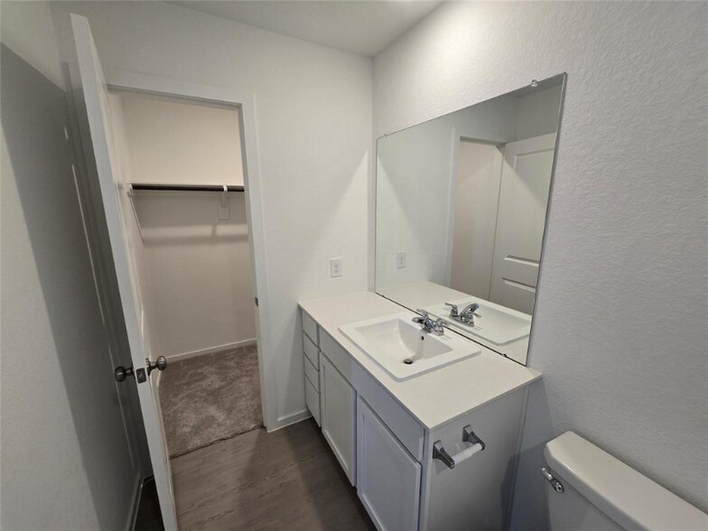 Building Photo - 14844 N Ascot Bnd Cir