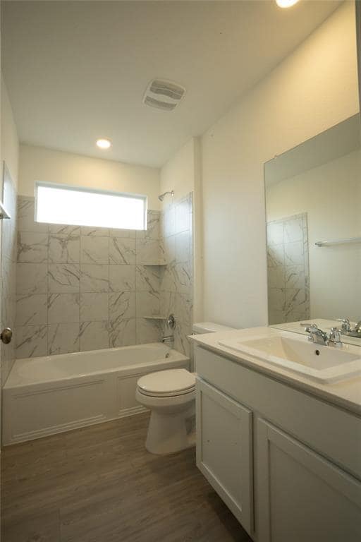 Building Photo - 105 Carmello