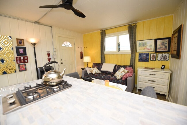 Primary Photo - 759 MT-2