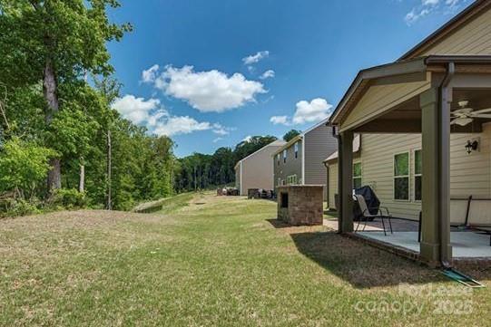 Building Photo - 15130 Oleander Dr