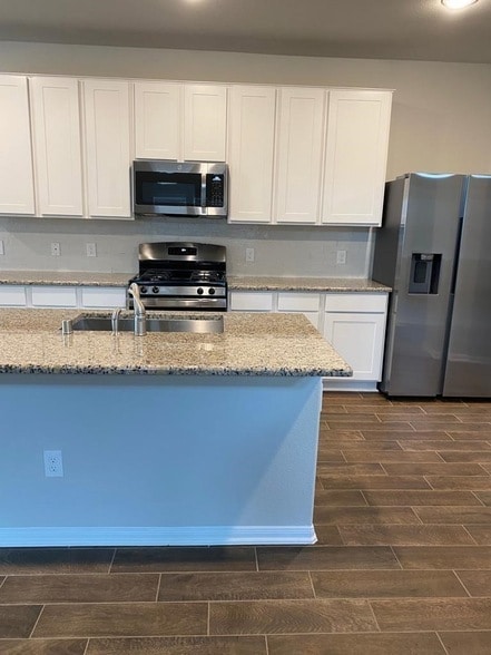 Building Photo - 3311 Owl Hollow Dr