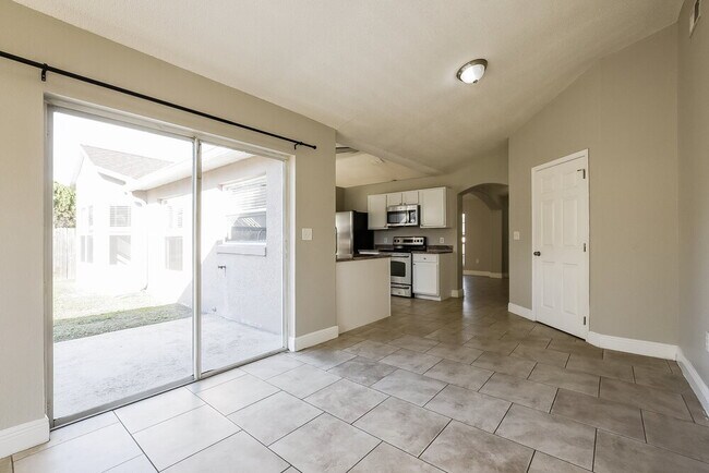 Building Photo - 4210 Red Bird Ave