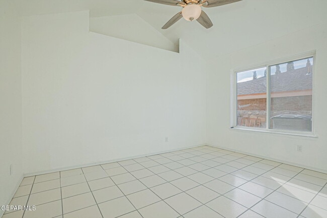Building Photo - 12033 Fred Carter Dr