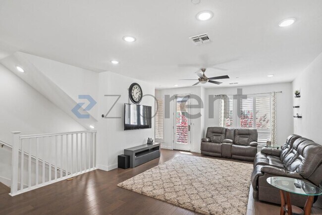 Building Photo - 3412 Element Way