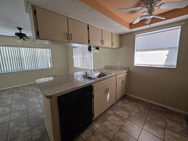 Building Photo - 2052 Deltona Blvd