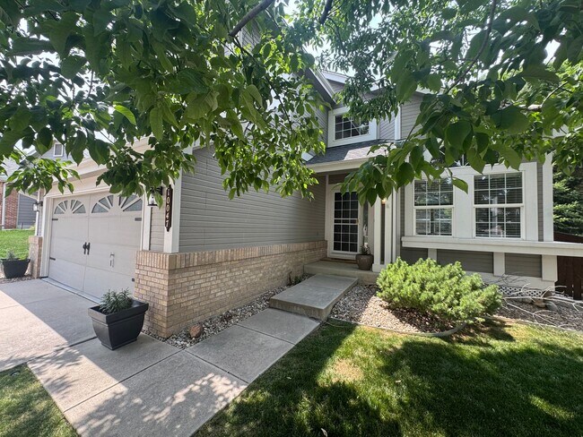 Building Photo - Available for Rent in Lone Tree's Desirable Carriage Club Neighborhood!