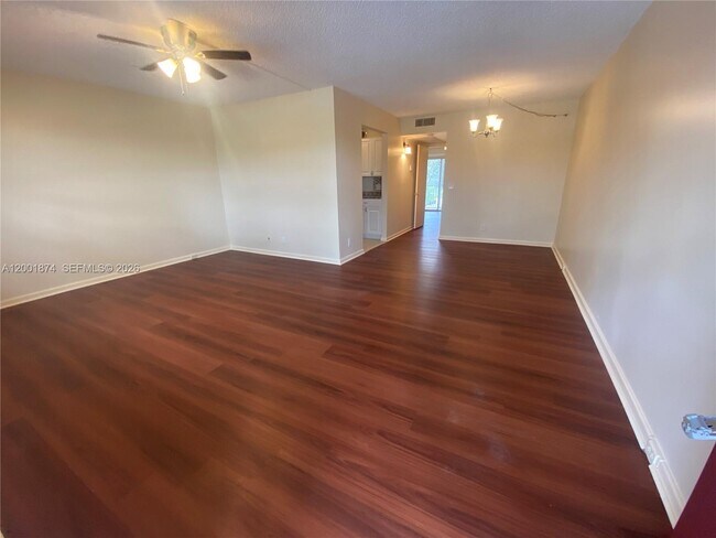 Building Photo - 800 SW 131st Ave