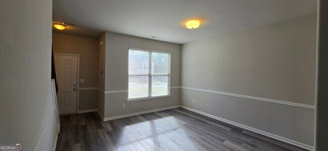 Building Photo - 7373 Ledgestone Ln