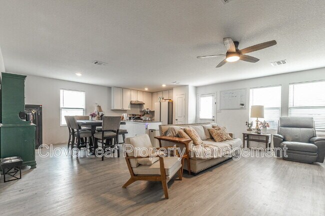 Building Photo - 2847 Elion Dr