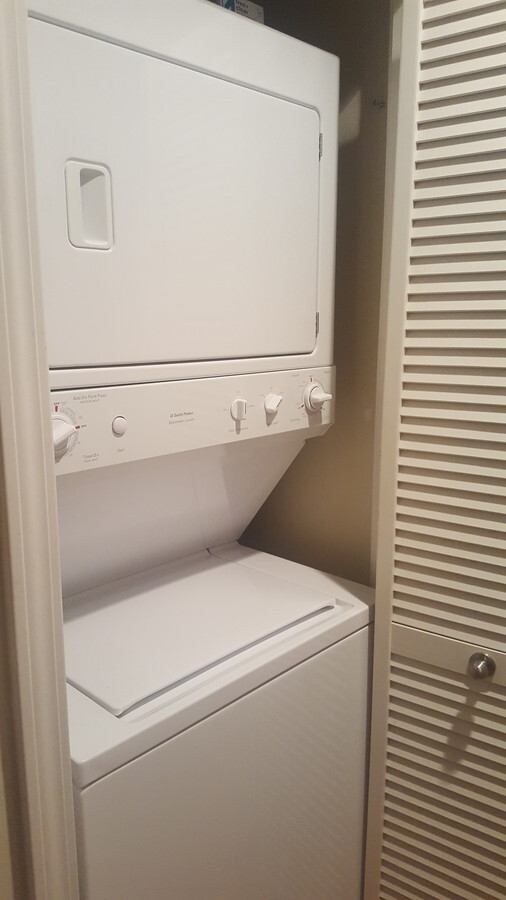 Washer/Dryer Combo - 4570 54th St