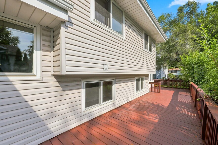 Building Photo - 849 Pear Tree Ln