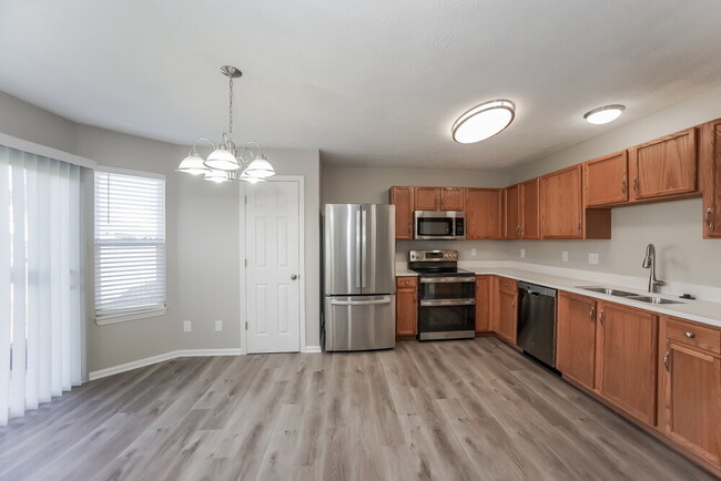 Building Photo - 1312 River Ridge Dr