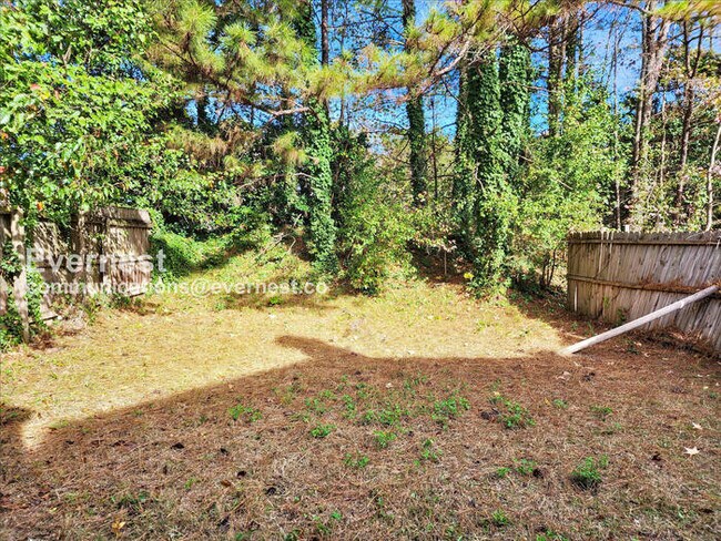 Building Photo - 1942 Cornell Way