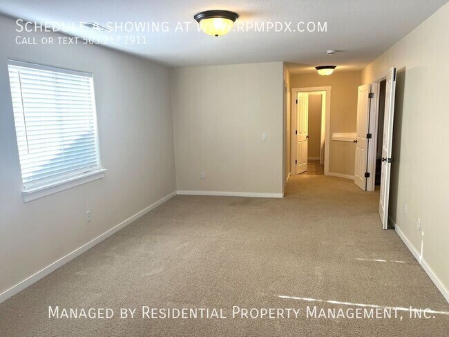 Building Photo - 15355 SW Greenfield Dr