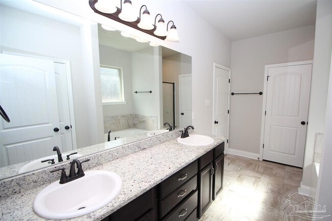 Building Photo - 8809 Bellawood Cir