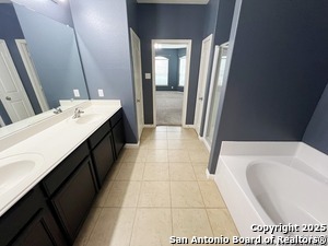 Building Photo - 7707 Watersedge Cove