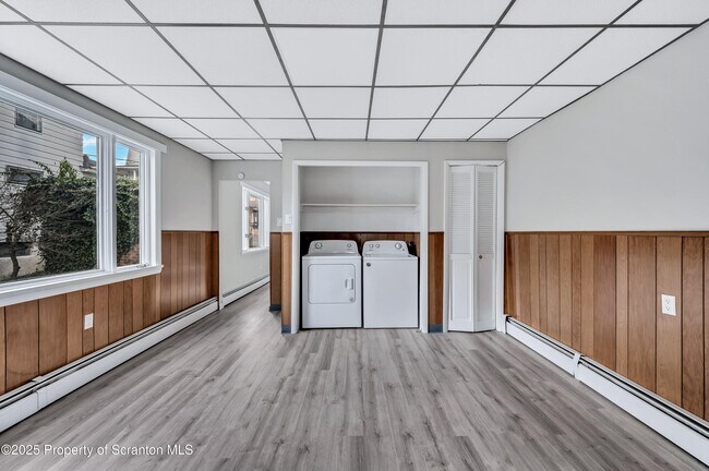 Building Photo - 196-198 Chamberlain St