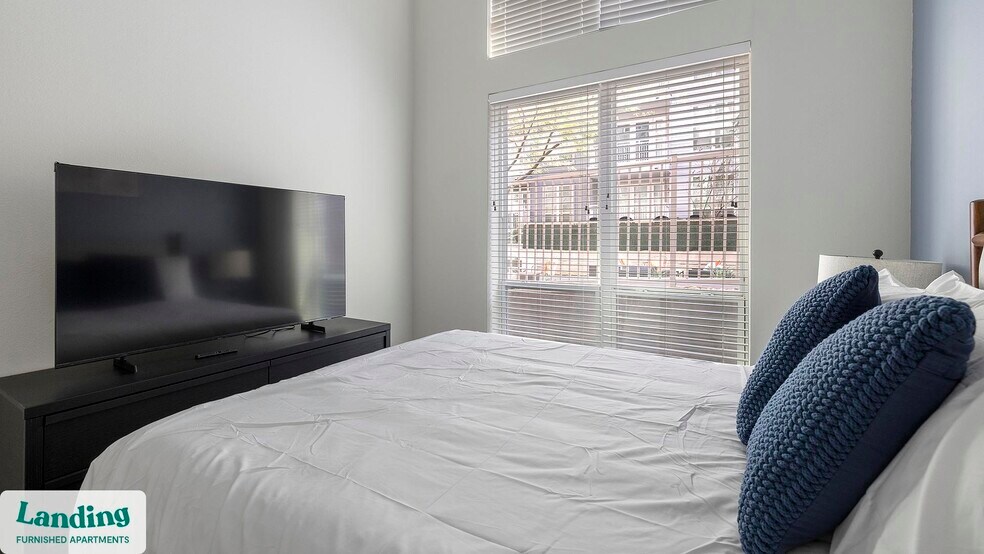 Building Photo - 401 Hemphill St