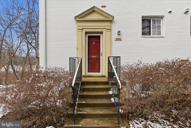 Building Photo - 3260 Gunston Rd