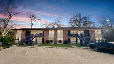 Building Photo - 111 S Drew St