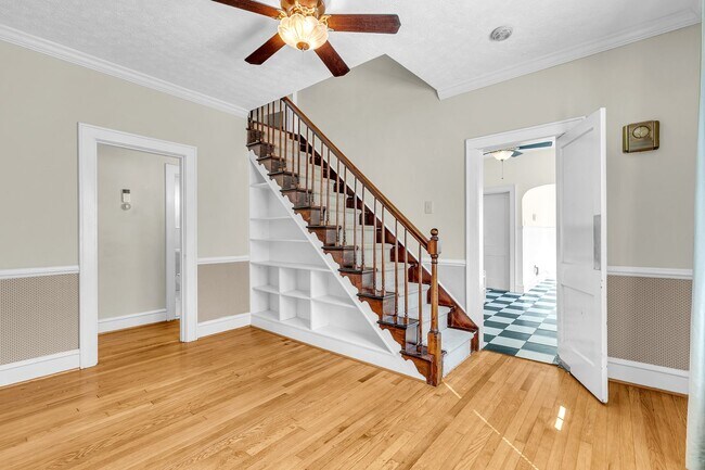 Building Photo - Call Sabrina Thomas at 757-767-0767 for more information