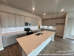 Building Photo - 12067 Pitcher Rd