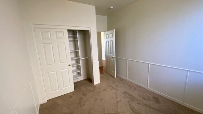 Building Photo - Rio Vista Single Story Home Available for Rent