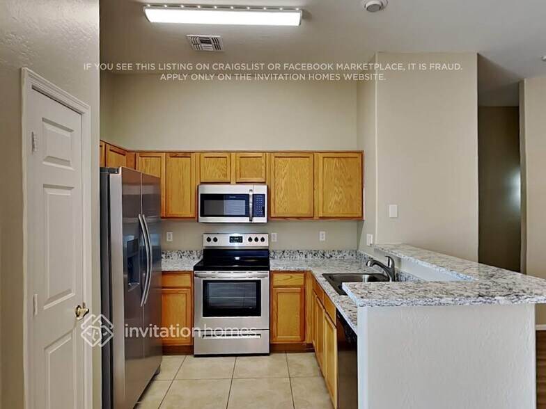 Building Photo - 17241 W Elaine Dr