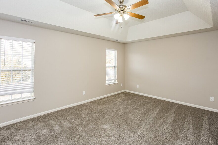 Building Photo - 1938 Olsen Ln