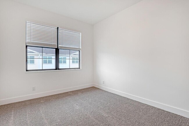 Building Photo - 12643 Machiavelli Way