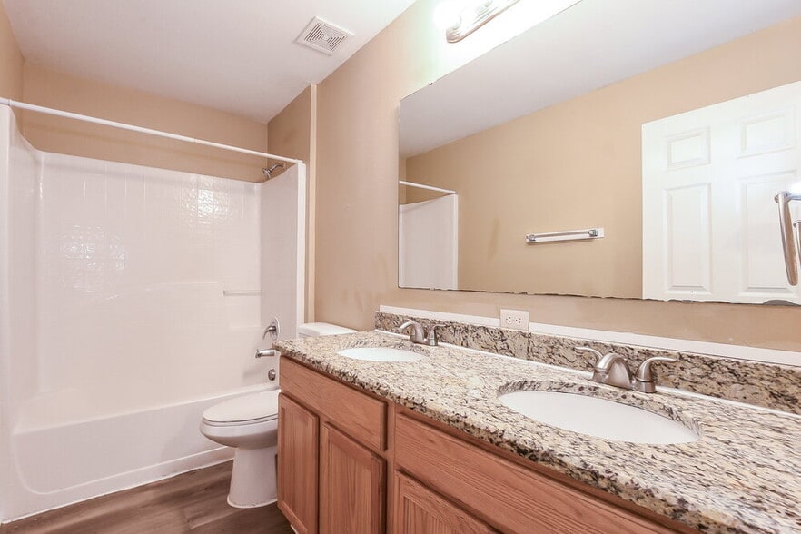 Building Photo - 2047 Galahad Dr