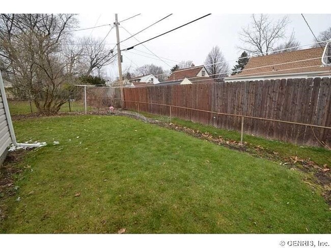 Building Photo - 126 Colin St