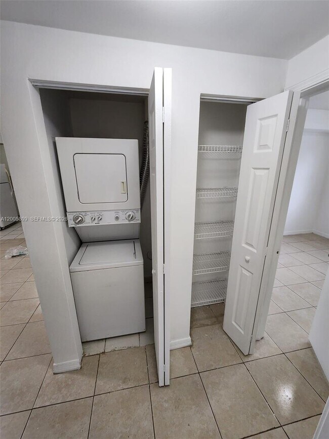 Building Photo - 11060 SW 196th St