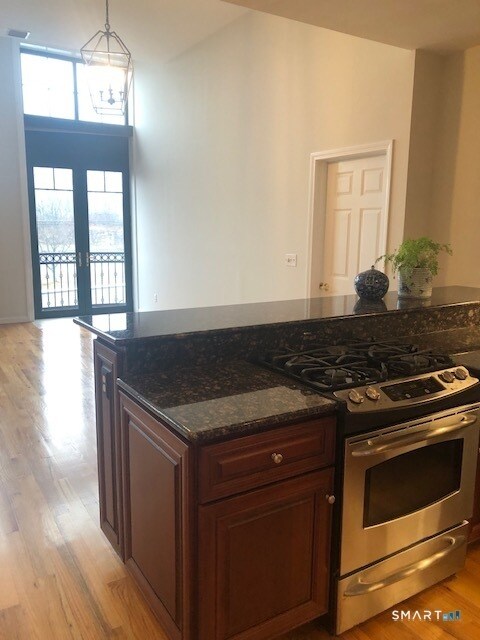 Building Photo - 1 Indian Neck Ave