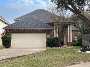 Building Photo - 1759 Lakeside Enclave Dr