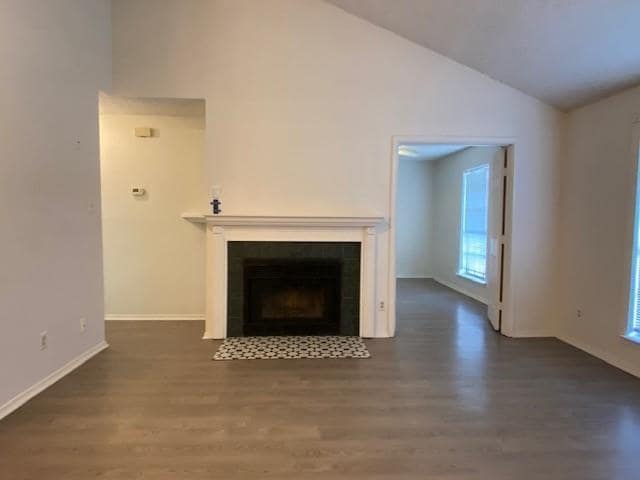 Building Photo - 2929 Hilltop Dr