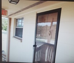 Building Photo - 405 Adams Ave