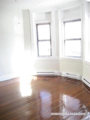 Building Photo - 887 Huntington Ave