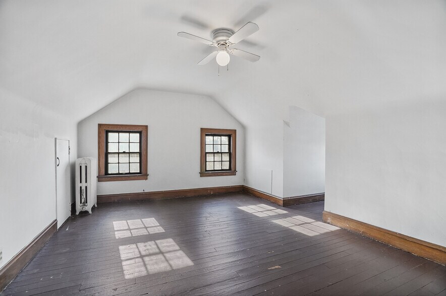 3rd floor bedroom #5 - 2341 S Overlook Rd