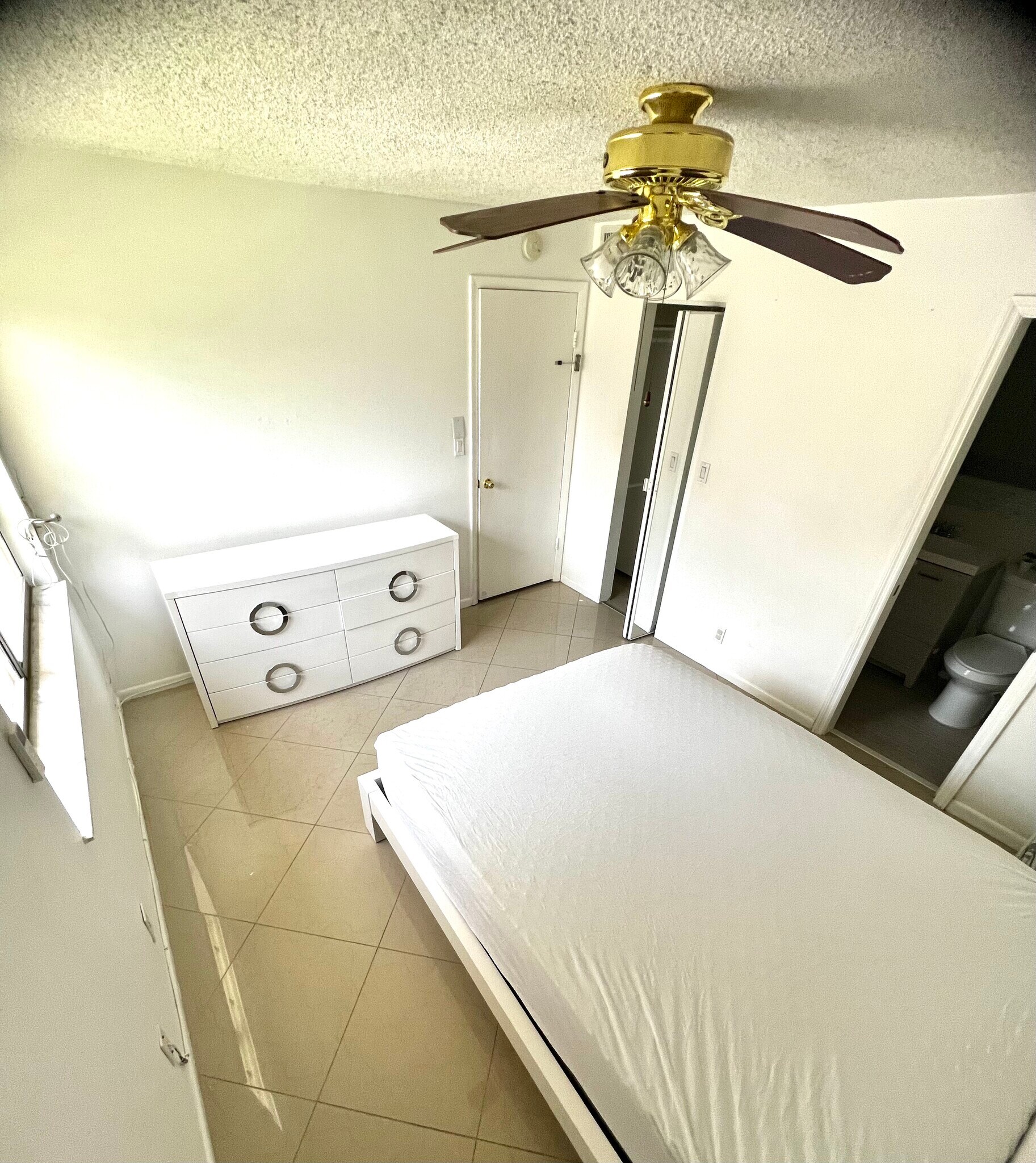 Building Photo - 7610 Stirling Rd