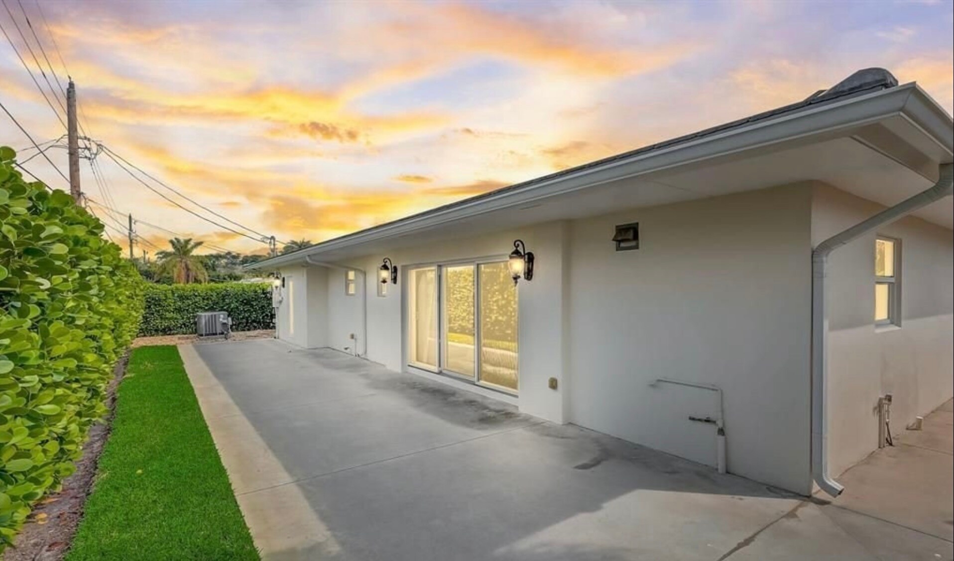 Building Photo - 2625 SE 5th St