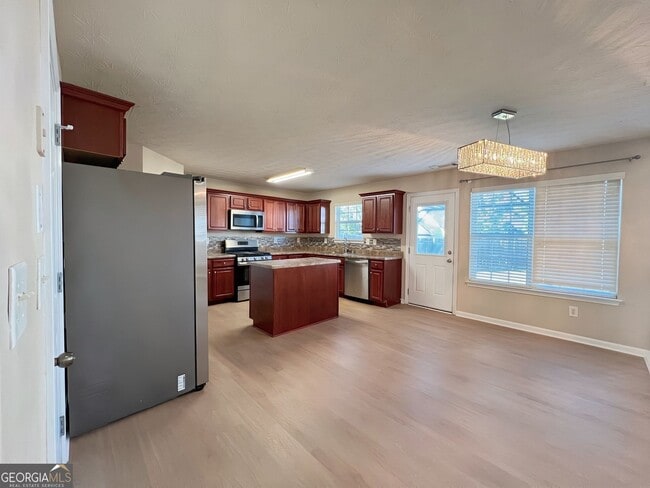 Building Photo - 2751 Spence Ct NE