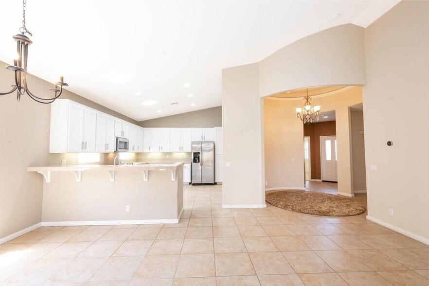 Building Photo - 45218 Coeur Dalene Dr