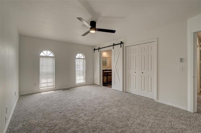 Building Photo - 10333 Fairfax Ln