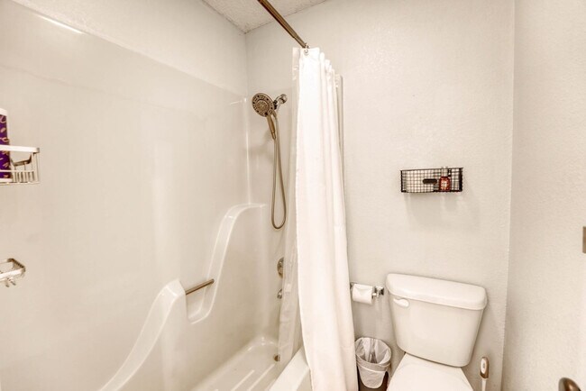 Building Photo - 3204 Cardinal Creek Cir