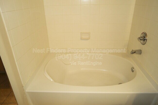 Building Photo - 8290 Gate Pkwy W